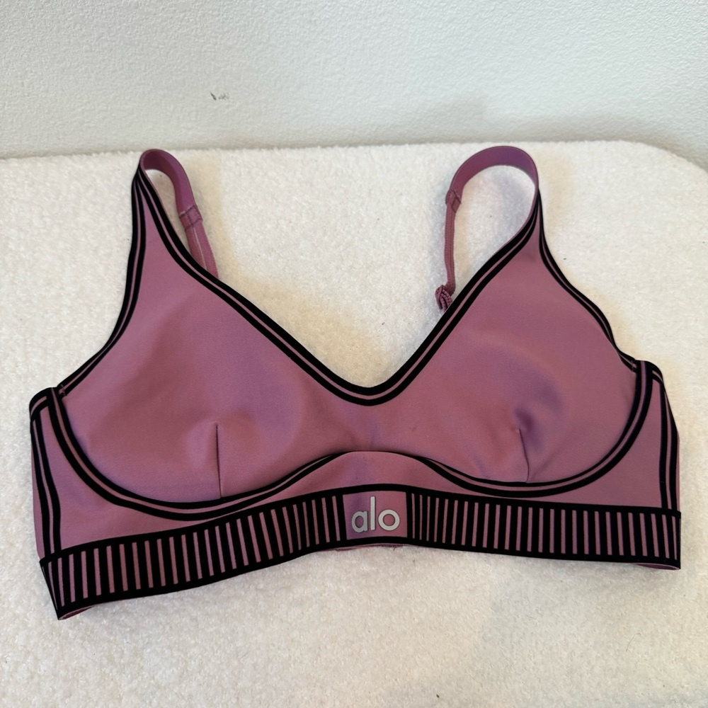 Alo Airlift Workout Set